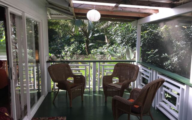 Hilo Bay Hale Bed and Breakfast