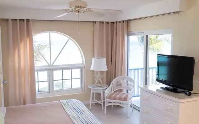 Deluxe Ocean View Villas - Just Steps From White Sand Beaches