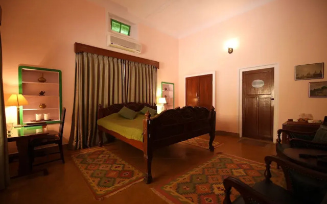 Roop Niwas Kothi