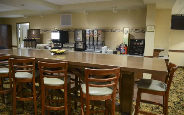 Country Inn & Suites By Carlson, Dundee, MI
