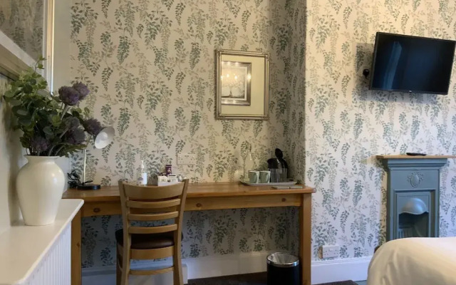 Red Lion Inn Partney