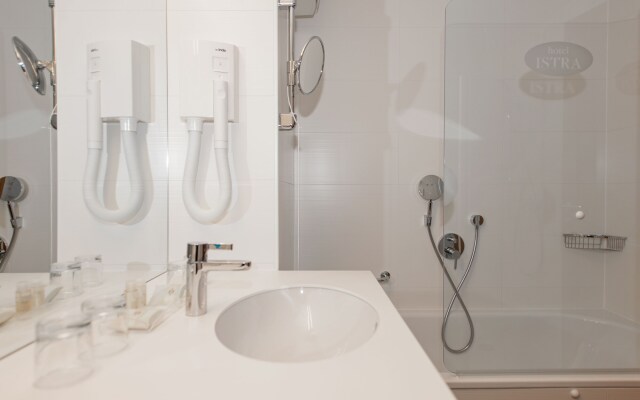Maistra Select All Suite Island Hotel Istra