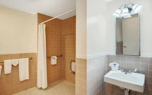 Knight's Inn Boston/Danvers