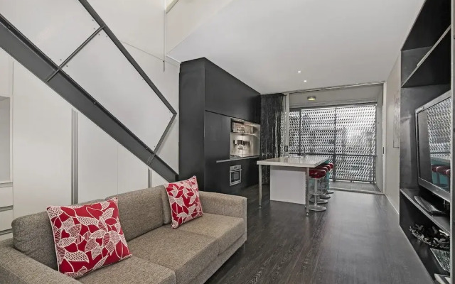Miro Apartments