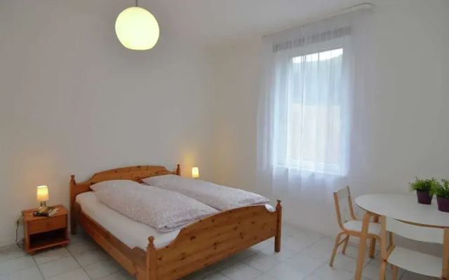 Spacious Apartment in Weser Uplands With Garden