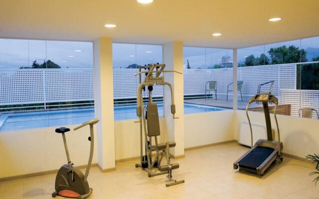 Urbana Class Hotel