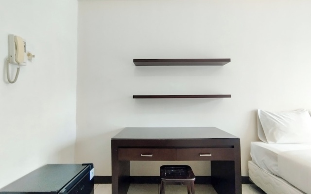 Strategic And Comfortable Studio Room At Galeri Ciumbuleuit 1 Apartment – Guest Rooms – Bandung