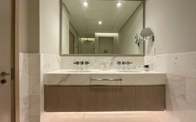 HiGuests - The Palm Tower