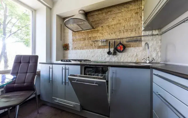 Rental SPB apartments on the ave. Novoizmaylovskiy, 49