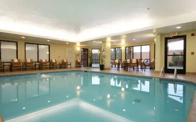 Courtyard Flint Grand Blanc