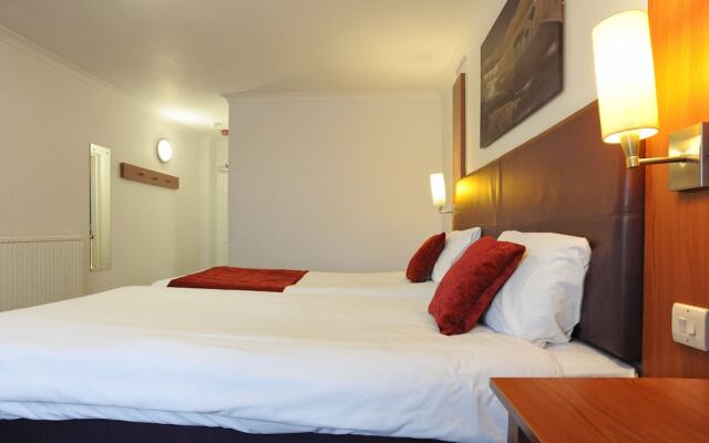 Wheatsheaf Hotel By Greene King Inns