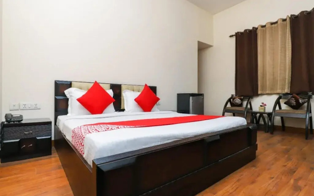 Royal Town By OYO Rooms