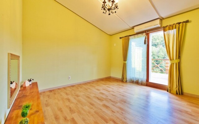 Attimua Guesthouse & Pension