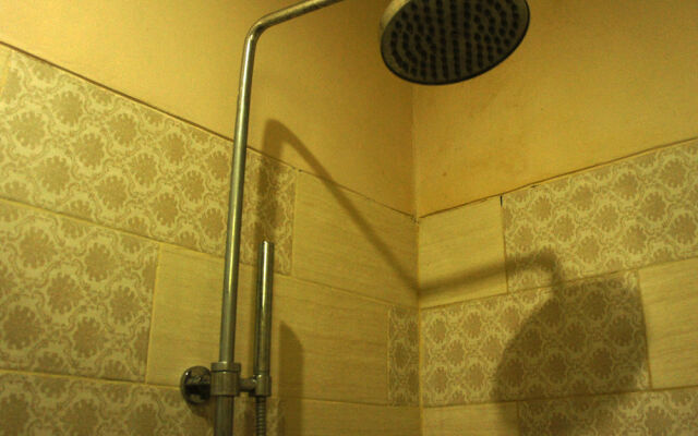 Agus Guest house Sunset Road
