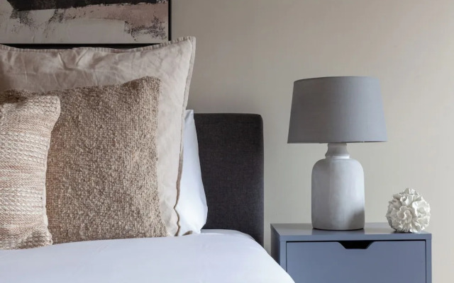 Modern Dalston Apartment