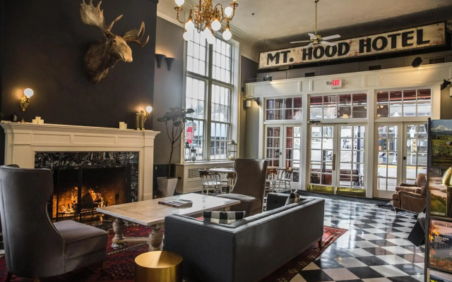Hood River Hotel