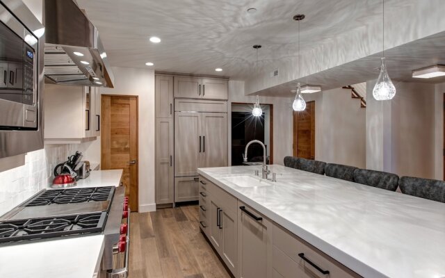 Old Town Masterpiece 6 Bedroom Home by RedAwning