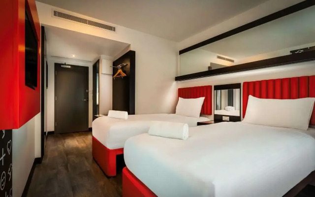 Essence Hotel Carlton