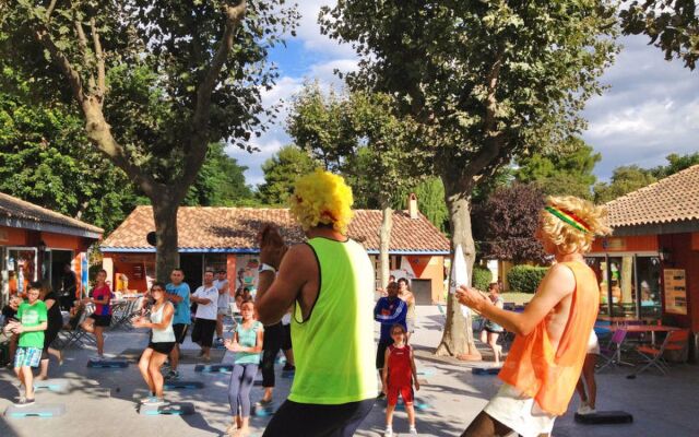 Holiday Home Le Mediterranée - AGL255