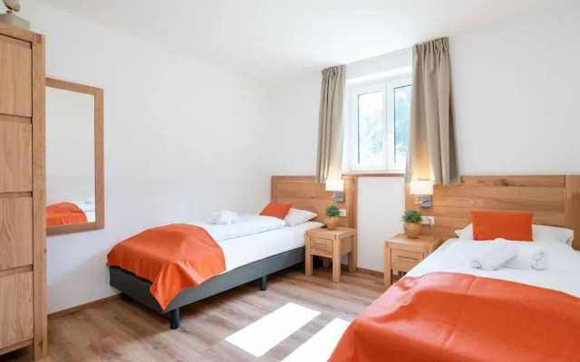 Chic Apartment in Neukirchen am Großvenediger With Balcony