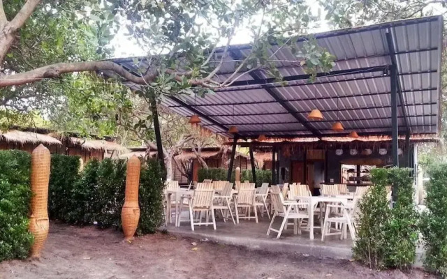 Little Hut