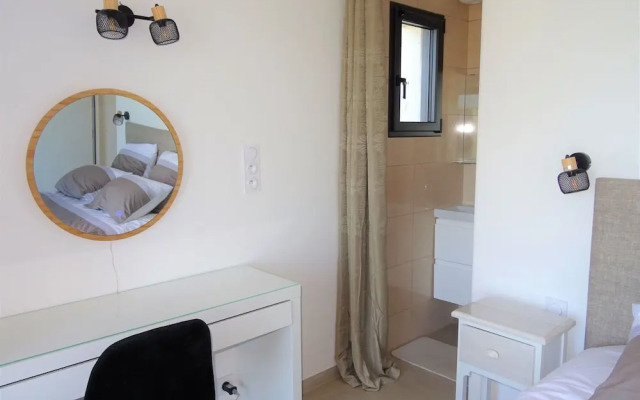 Magnificent Villa by the sea