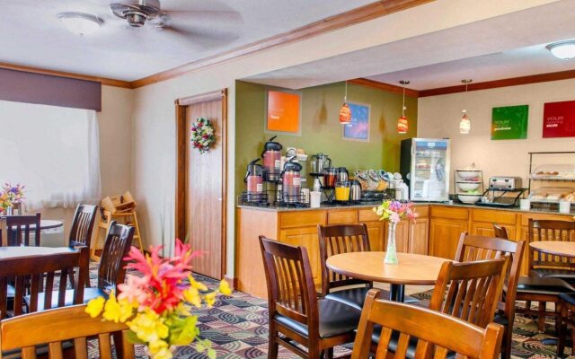 Quality Inn I-74 Batesville