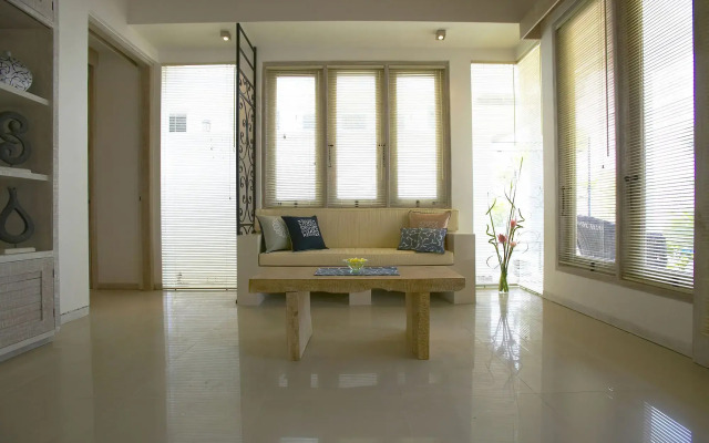 Artemis Villa and Hotel