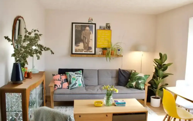Stylish Apartment With Parking In Bermondsey