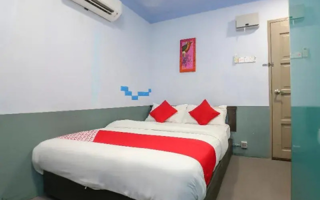 OYO 90126 Pen U Cottages