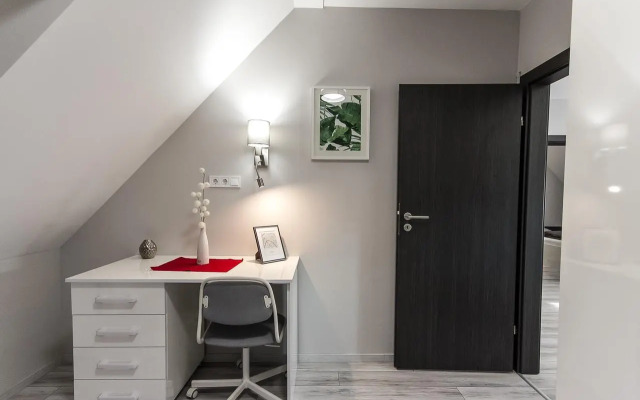 Grey Suites Pecs