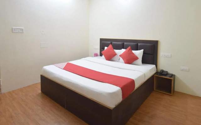 OYO 12157 Hotel Annapurna Guest House