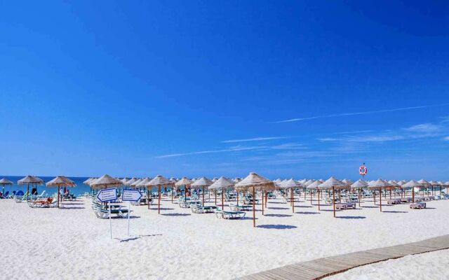 Vicky Rae Beach House