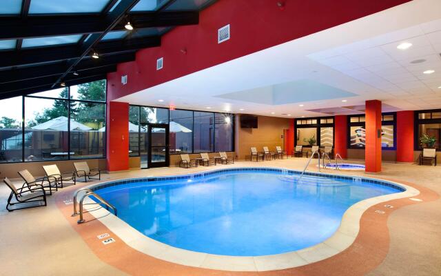 Hilton Chicago/Oak Brook Suites