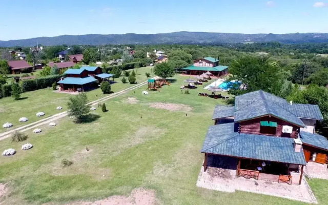 Las Cortaderas Cabanas De Tronco
