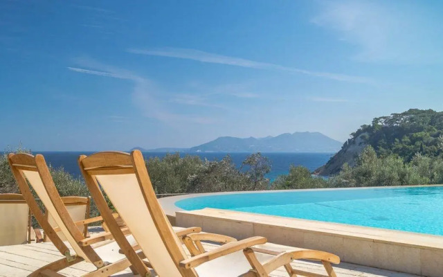 Armonia Bay Hotel