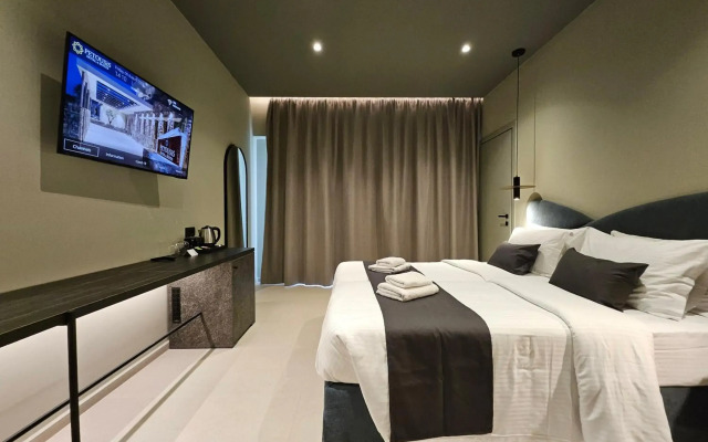 Petousis Hotel & Suites
