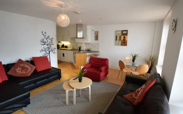 MetroStays - Stephen's Green 7-1