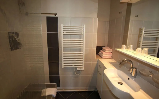 Au Primerose Hotel