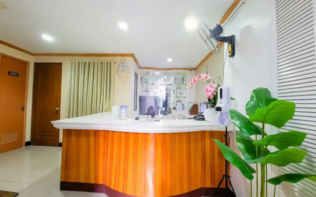 OYO 836 E & H Residences
