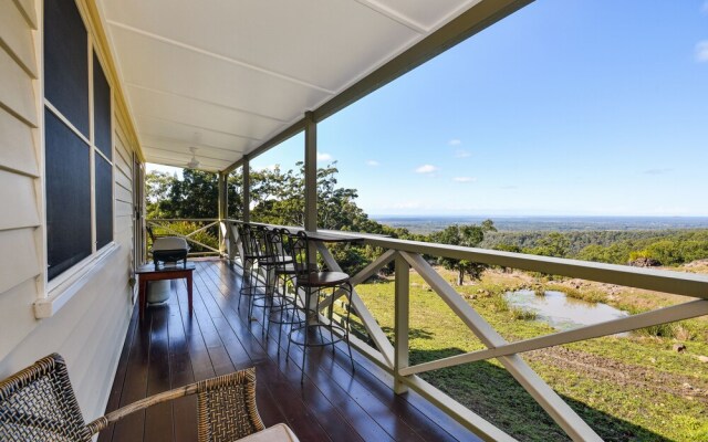 Maleny Coastal Views Retreat