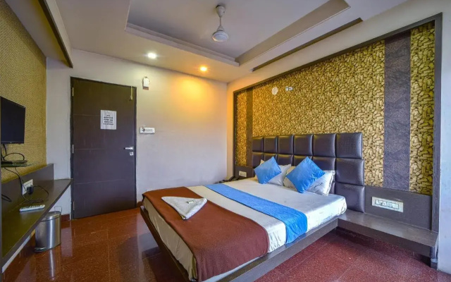 Hotel City Crown