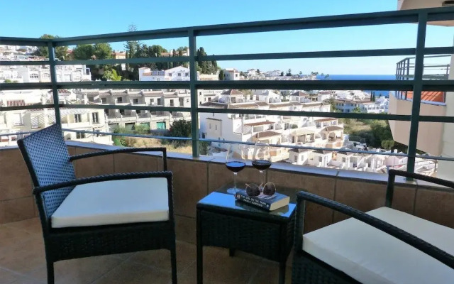Tahiti Nerja Bluewater