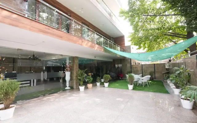 Tanvi Premium Residency near Artemis Hospital, Gurugram