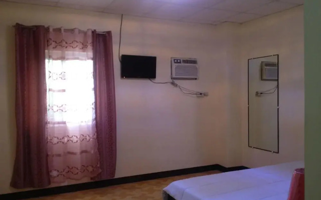 Enriquez Hotel