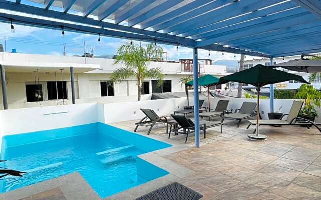 Ixaya Hotel