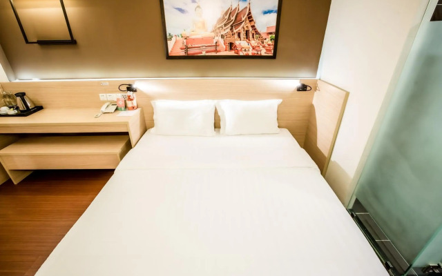 Chiang Roi 7 Days Inn