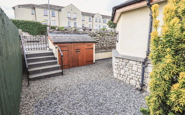 Oversands Cottage