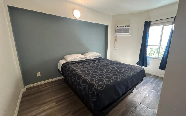 Budget Inn Hollywood