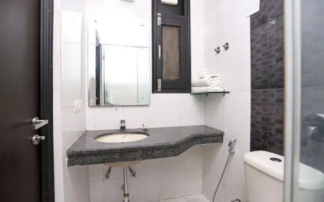 OYO 19153 Flagship DLF Phase 3